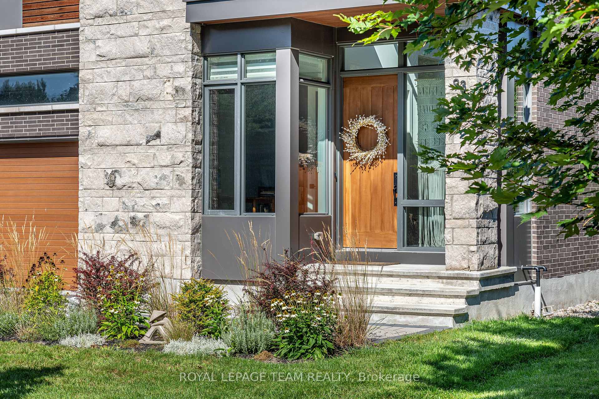 Photo 2 of 93 Chippewa Avenue, Ottawa, Meadowlands/St. Claire Gardens — HOMEH