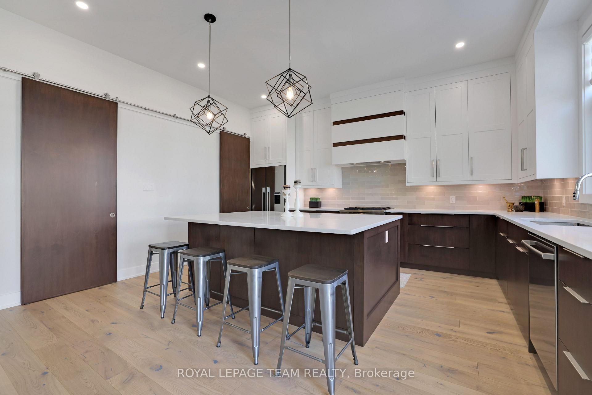Photo 16 of 93 Chippewa Avenue, Ottawa, Meadowlands/St. Claire Gardens — HOMEH