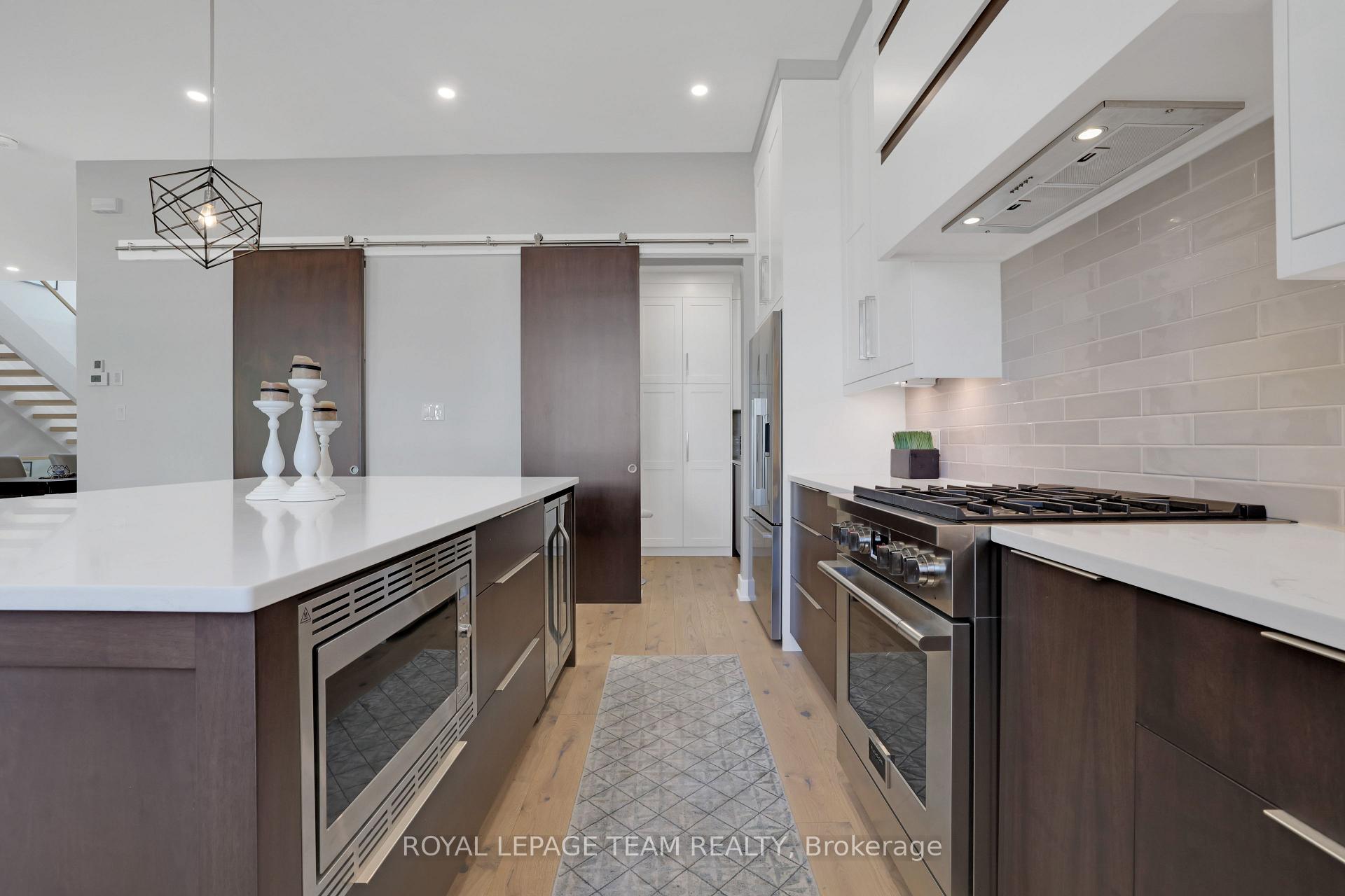 Photo 18 of 93 Chippewa Avenue, Ottawa, Meadowlands/St. Claire Gardens — HOMEH
