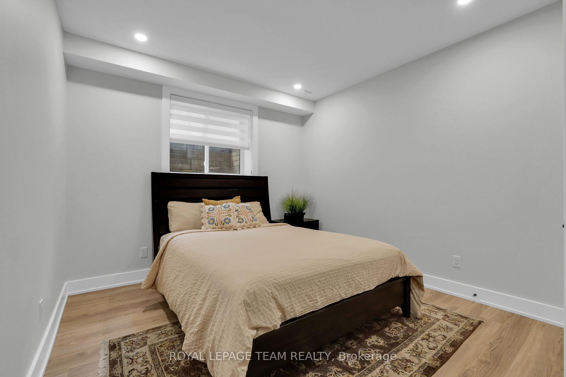 Photo 35 of 93 Chippewa Avenue, Ottawa, Meadowlands/St. Claire Gardens — HOMEH