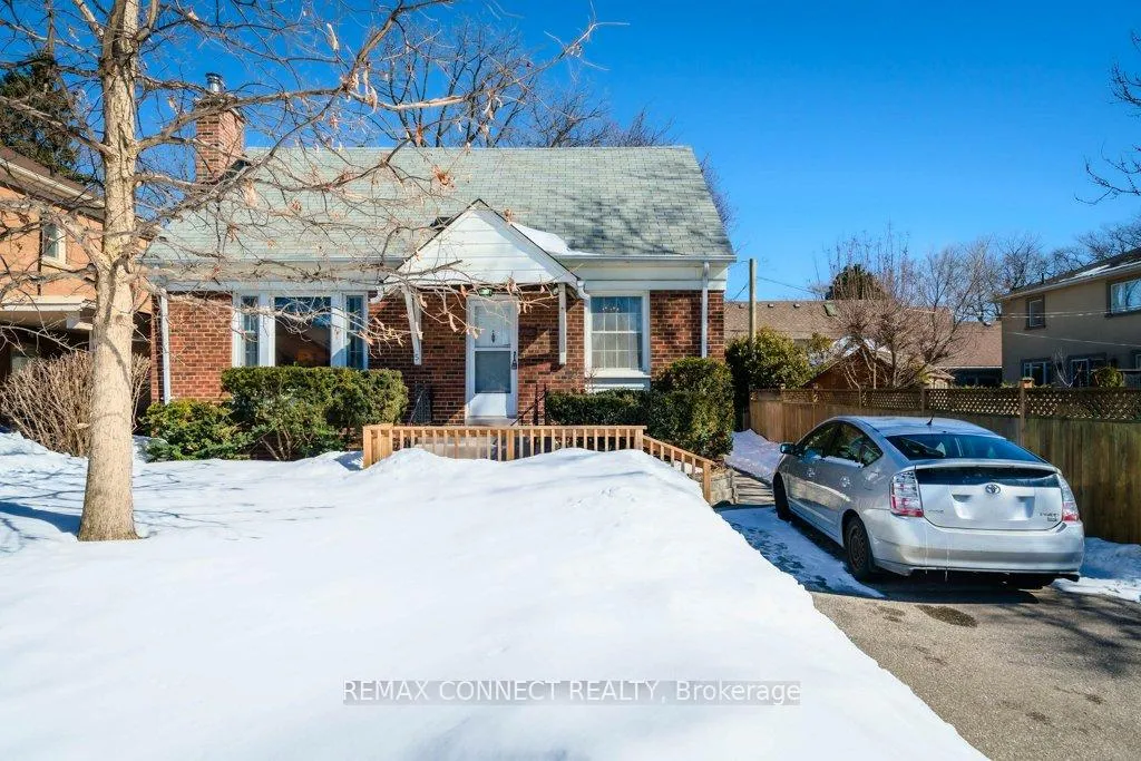 Photo 1 of 5 Queensgrove Road, Scarborough, Birchcliffe-Cliffside — HOMEH