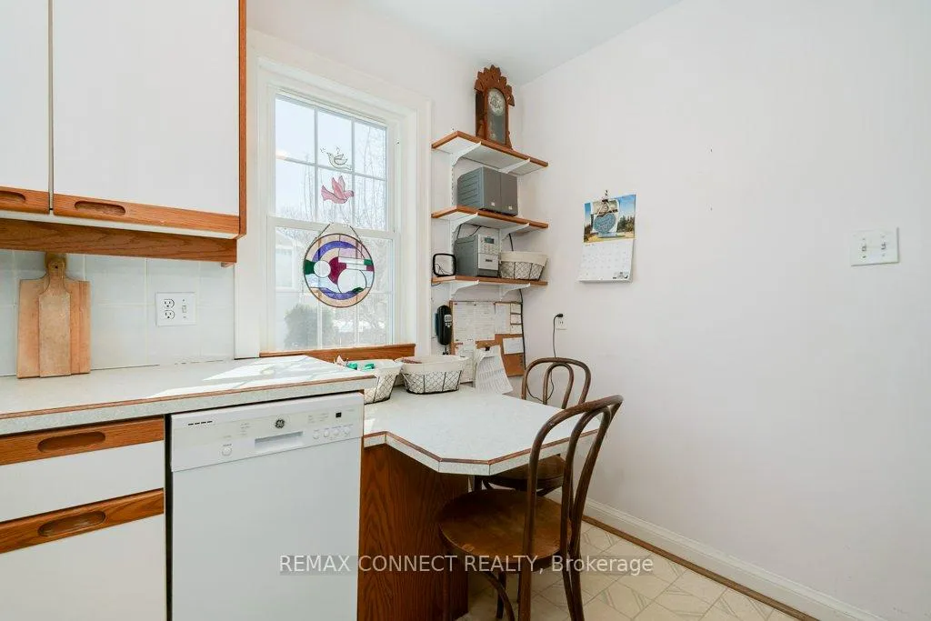 Photo 10 of 5 Queensgrove Road, Scarborough, Birchcliffe-Cliffside — HOMEH
