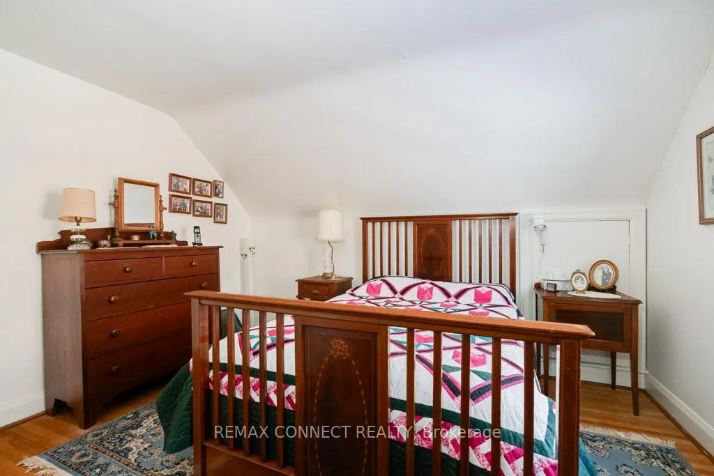 Photo 13 of 5 Queensgrove Road, Scarborough, Birchcliffe-Cliffside — HOMEH