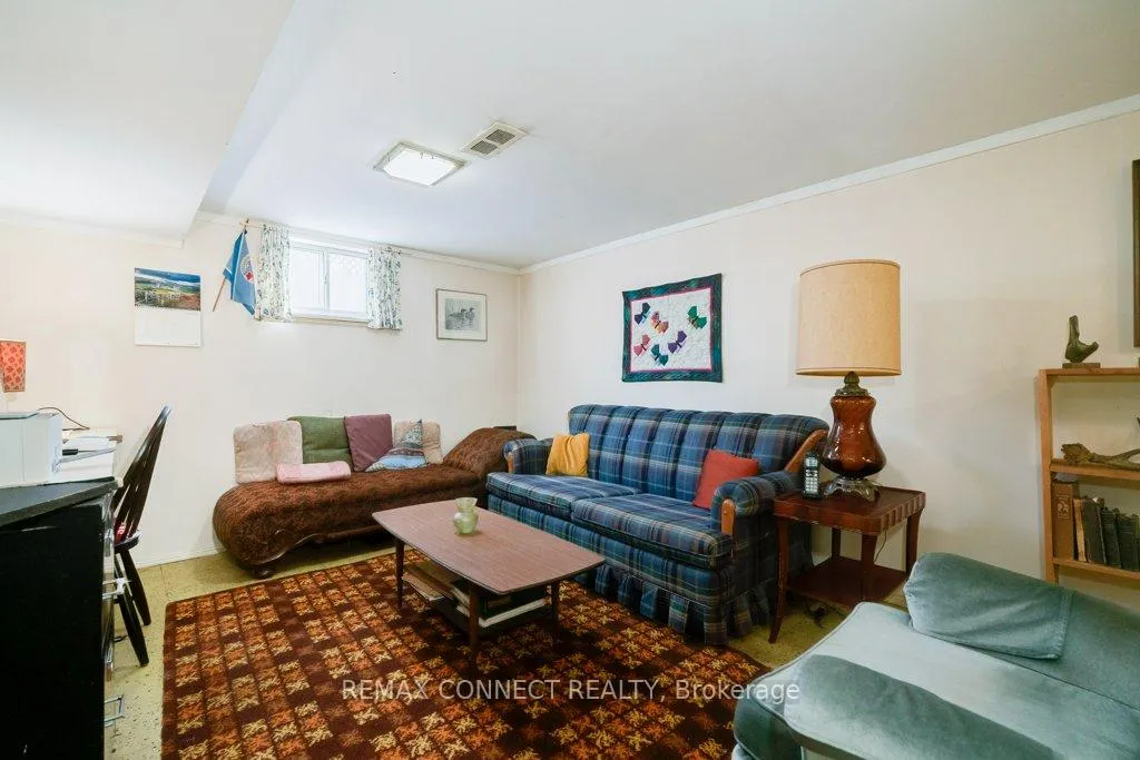 Photo 19 of 5 Queensgrove Road, Scarborough, Birchcliffe-Cliffside — HOMEH