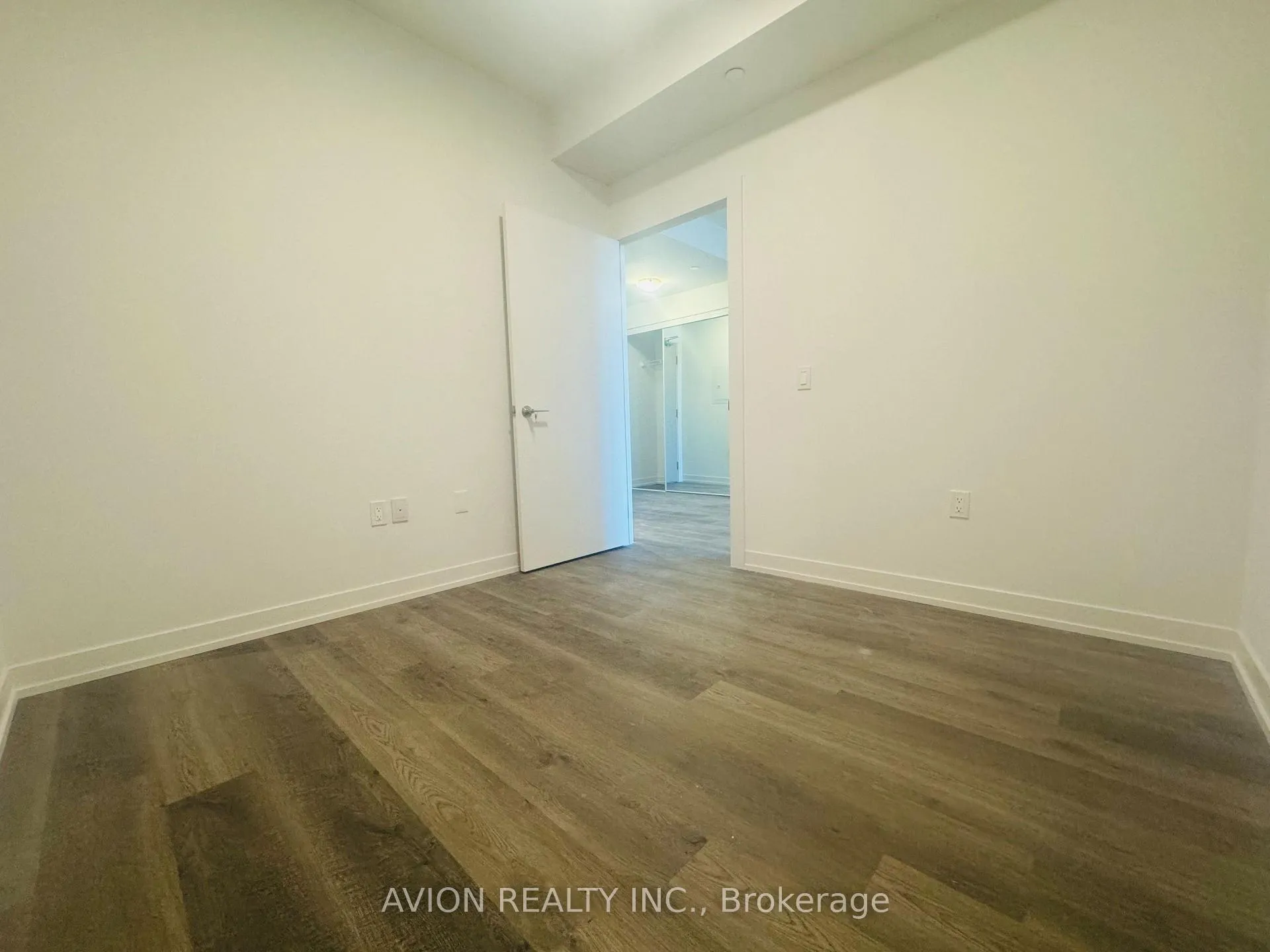 Photo 4 of Unit 6202, 55 Cooper Street, Toronto, Waterfront Communities — HOMEH