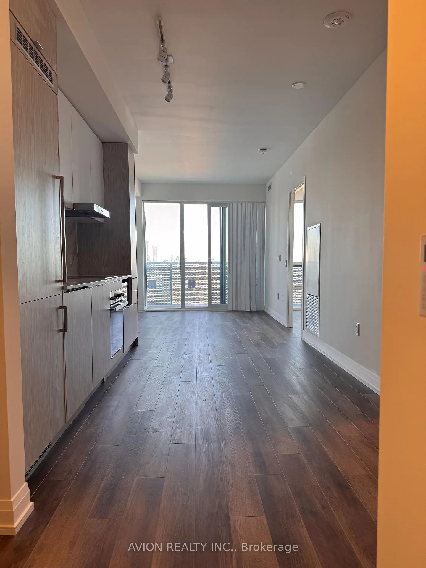 Photo 6 of Unit 6202, 55 Cooper Street, Toronto, Waterfront Communities — HOMEH