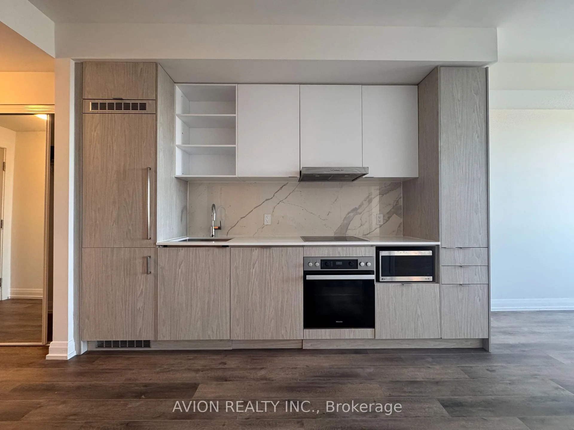 Photo 7 of Unit 6202, 55 Cooper Street, Toronto, Waterfront Communities — HOMEH
