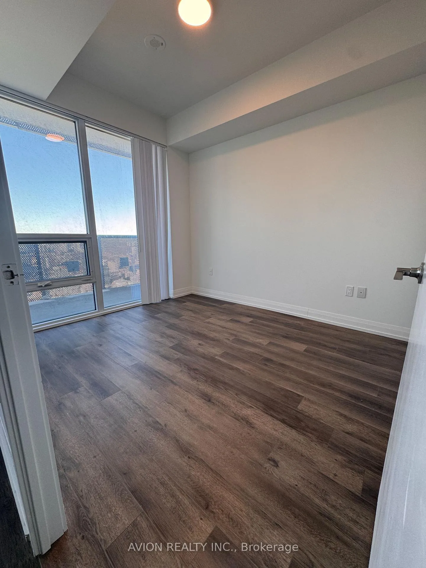 Photo 8 of Unit 6202, 55 Cooper Street, Toronto, Waterfront Communities — HOMEH