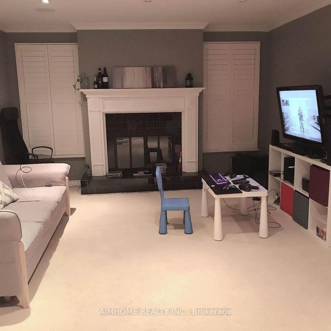 Photo 4 of Unit Lower, 36 Hagerman Boulevard, Markham, Unionville — HOMEH