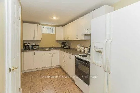 Photo 6 of Unit Lower, 36 Hagerman Boulevard, Markham, Unionville — HOMEH