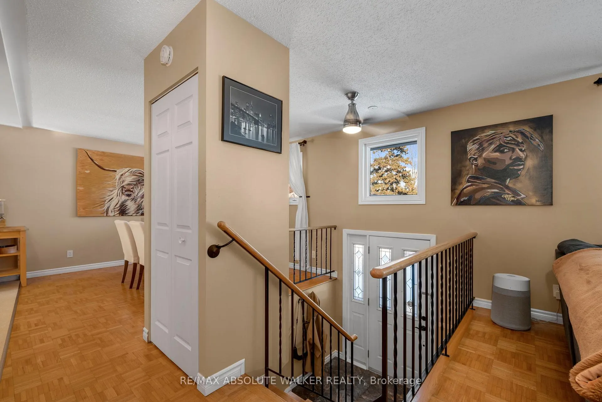 Photo 4 of 19 Lambert Drive, Ottawa, Sheahan Estates/Trend Village — HOMEH