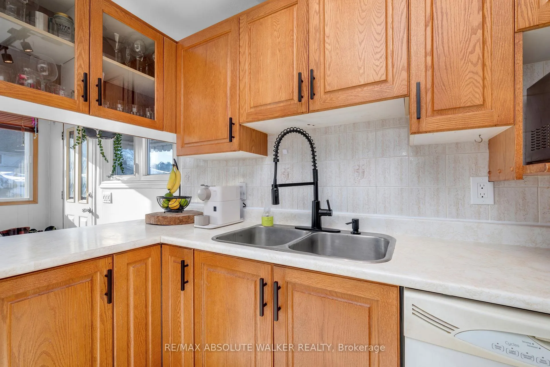 Photo 13 of 19 Lambert Drive, Ottawa, Sheahan Estates/Trend Village — HOMEH