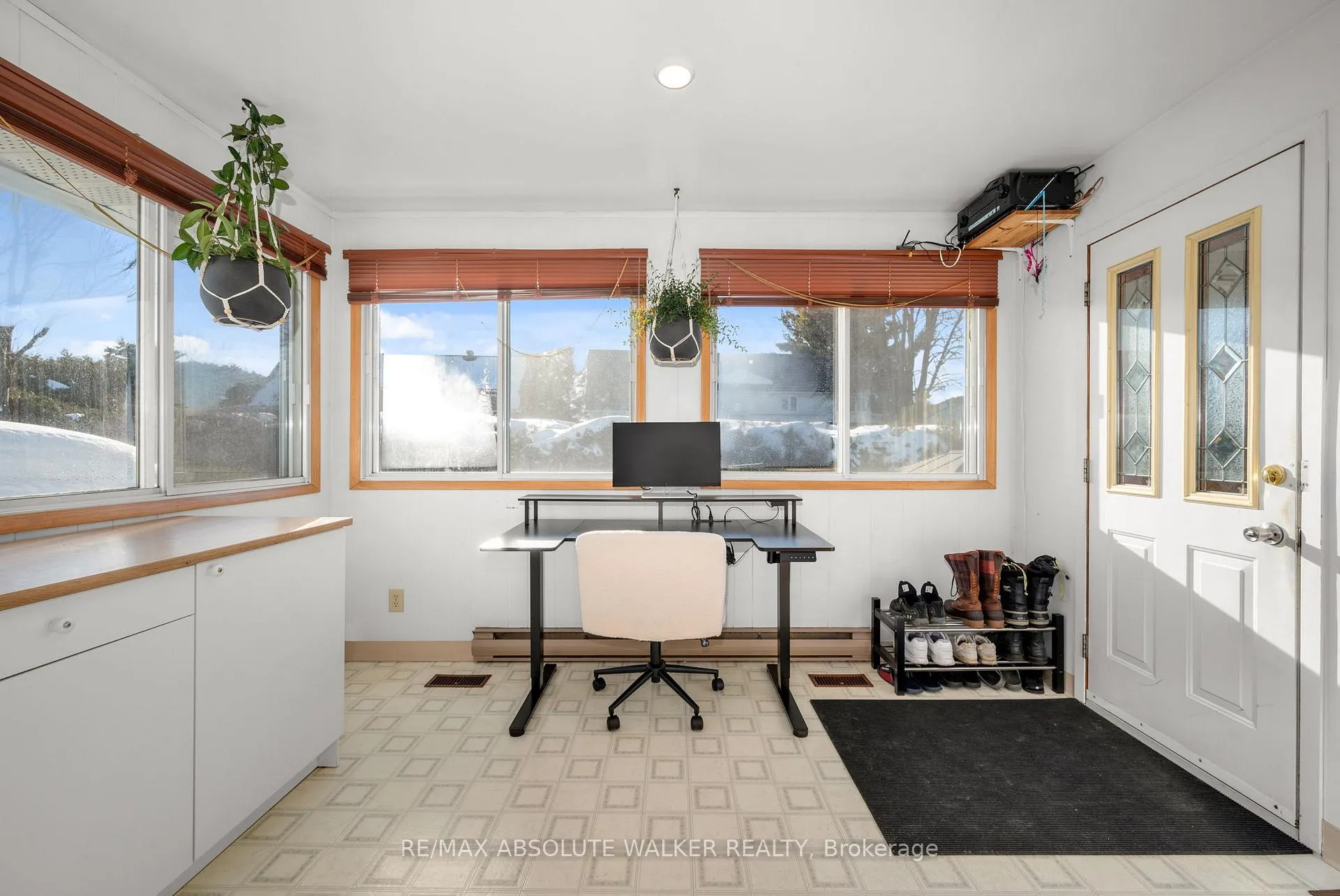 Photo 15 of 19 Lambert Drive, Ottawa, Sheahan Estates/Trend Village — HOMEH
