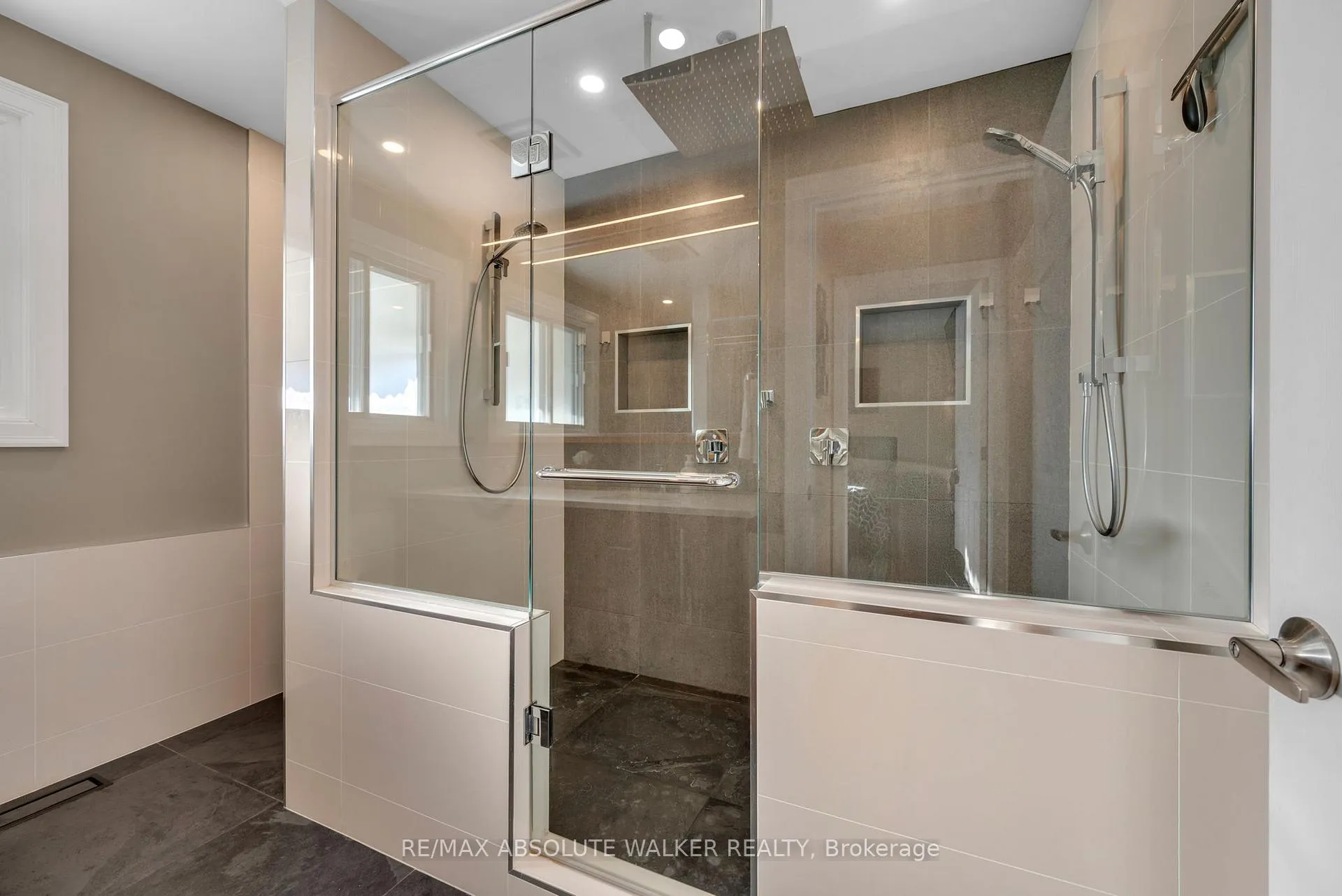 Photo 19 of 19 Lambert Drive, Ottawa, Sheahan Estates/Trend Village — HOMEH