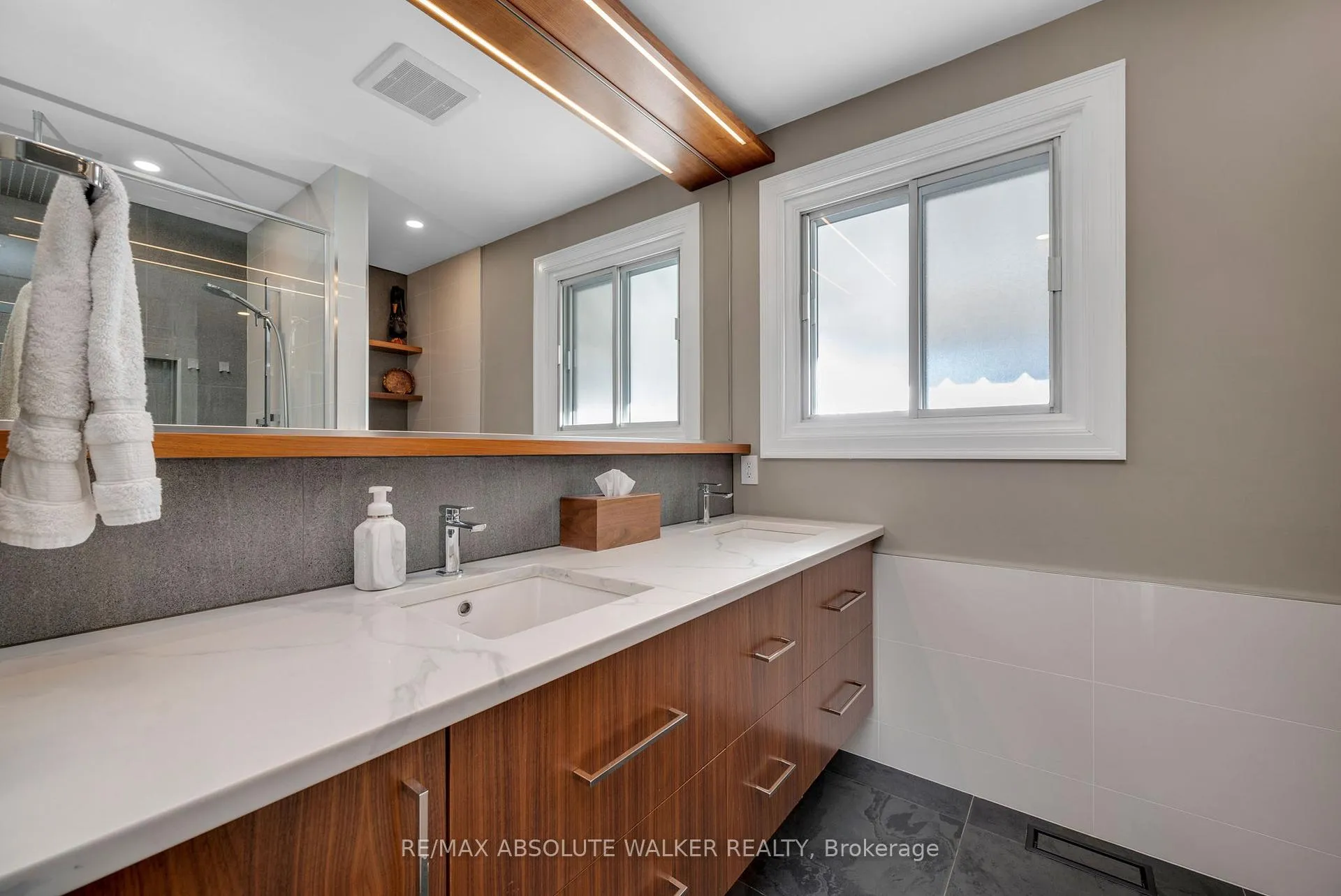 Photo 20 of 19 Lambert Drive, Ottawa, Sheahan Estates/Trend Village — HOMEH
