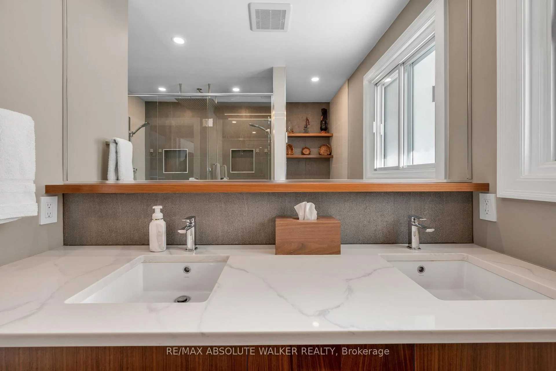 Photo 21 of 19 Lambert Drive, Ottawa, Sheahan Estates/Trend Village — HOMEH