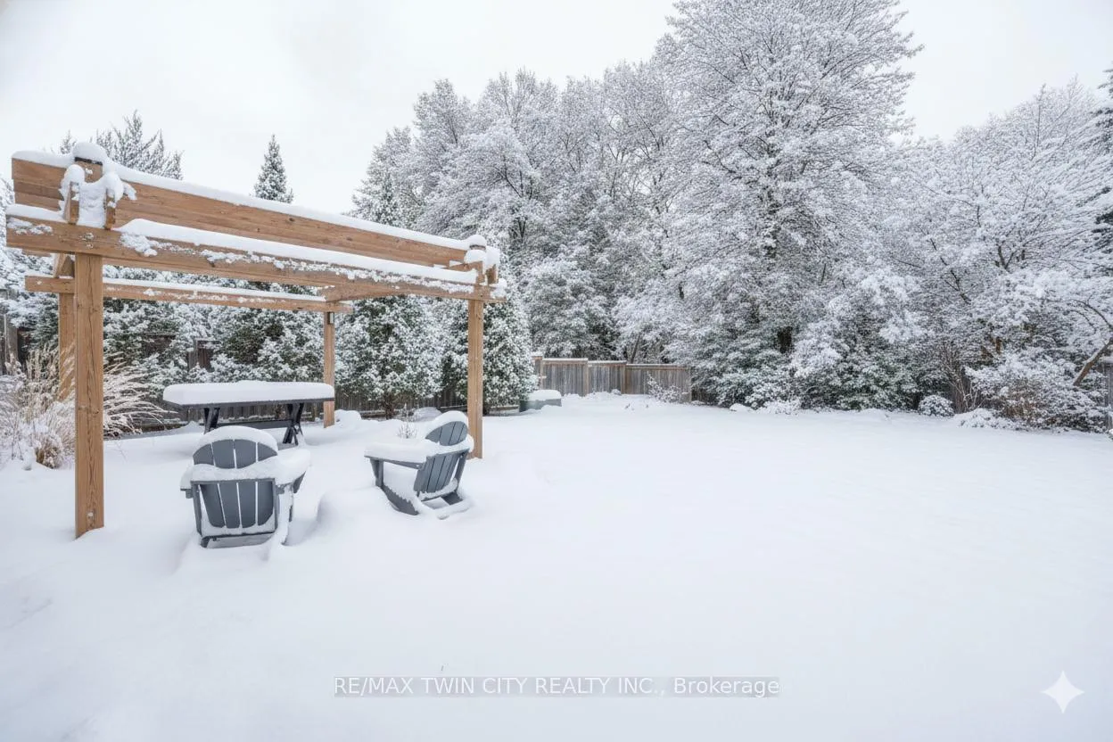 Photo 2 of 46 Deer Creek Street, Kitchener — HOMEH