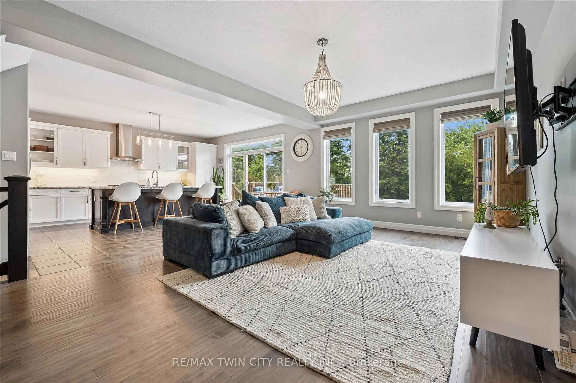 Photo 13 of 46 Deer Creek Street, Kitchener — HOMEH