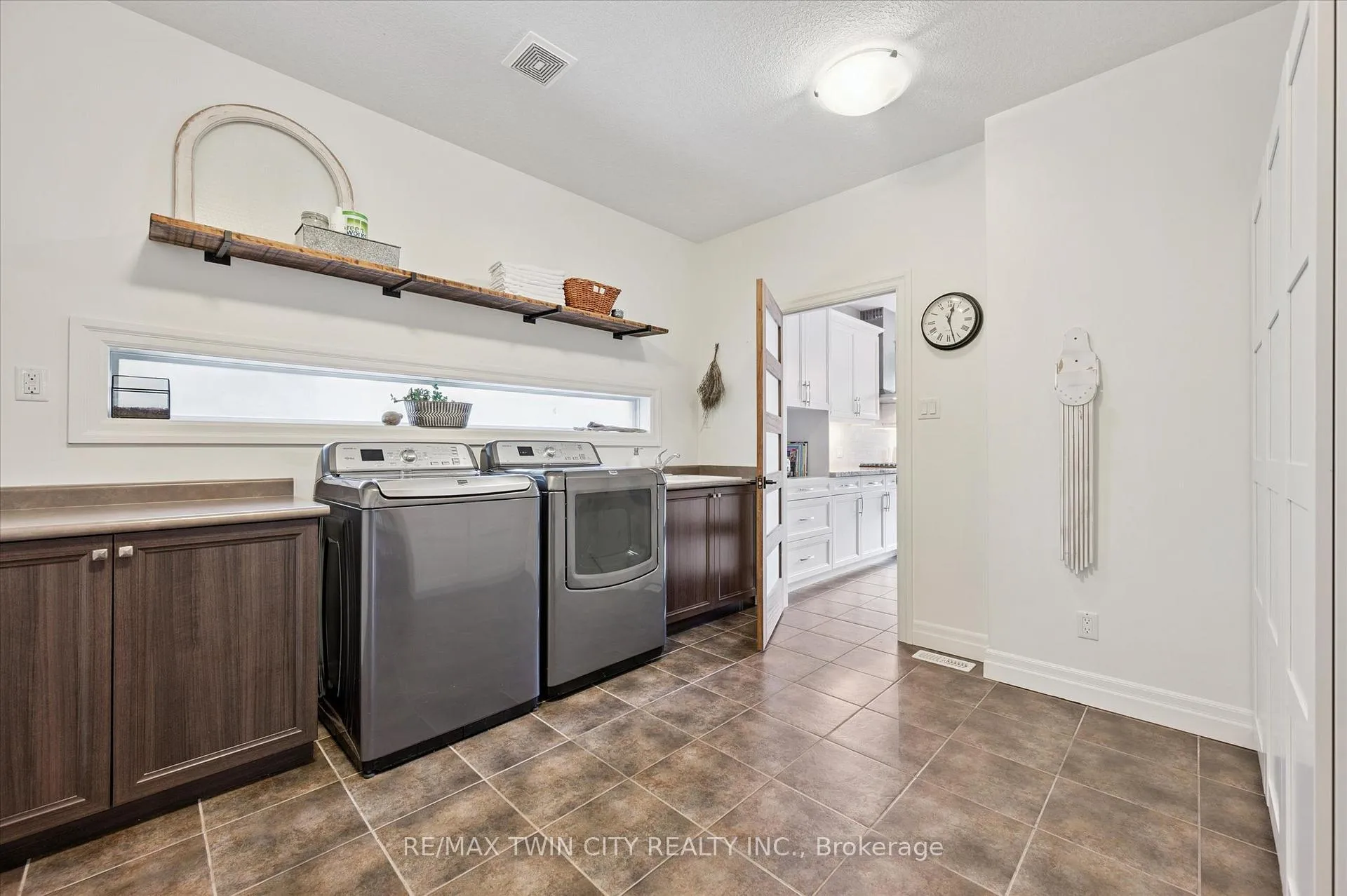 Photo 20 of 46 Deer Creek Street, Kitchener — HOMEH