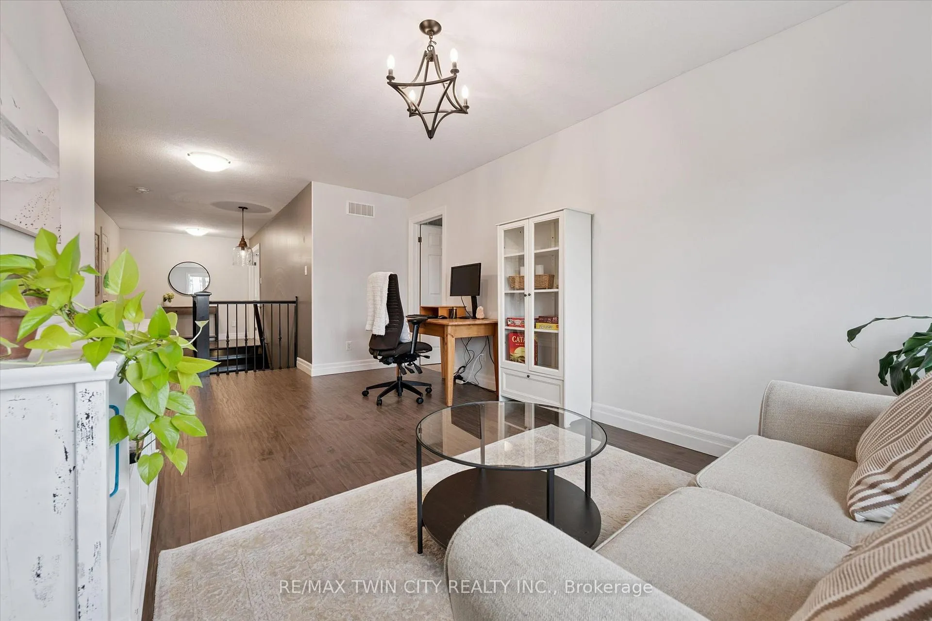 Photo 24 of 46 Deer Creek Street, Kitchener — HOMEH