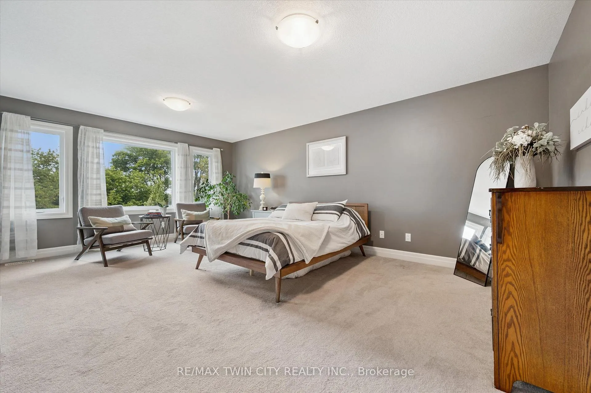 Photo 31 of 46 Deer Creek Street, Kitchener — HOMEH