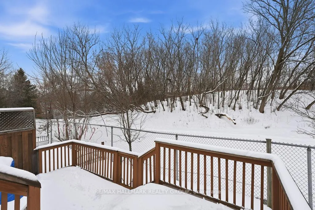 Photo 2 of 1165 Falconcrest Court, Ottawa, Chatelaine Village — HOMEH