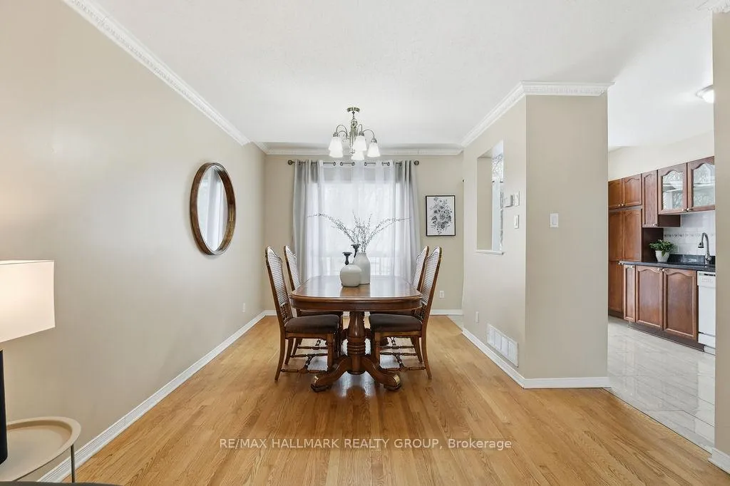 Photo 6 of 1165 Falconcrest Court, Ottawa, Chatelaine Village — HOMEH