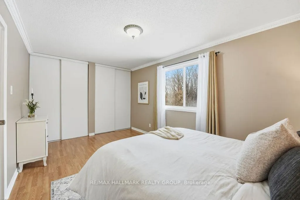 Photo 17 of 1165 Falconcrest Court, Ottawa, Chatelaine Village — HOMEH