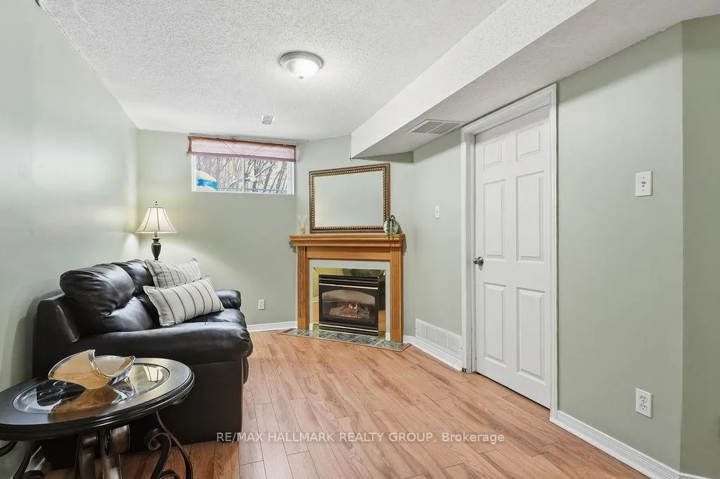 Photo 24 of 1165 Falconcrest Court, Ottawa, Chatelaine Village — HOMEH