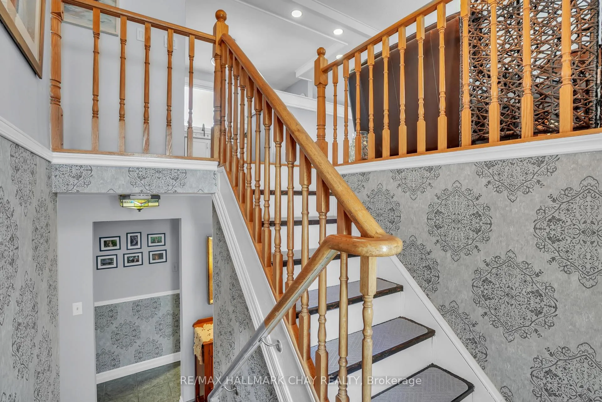 Photo 4 of 8 St Patricks Drive, Springwater, Phelpston — HOMEH