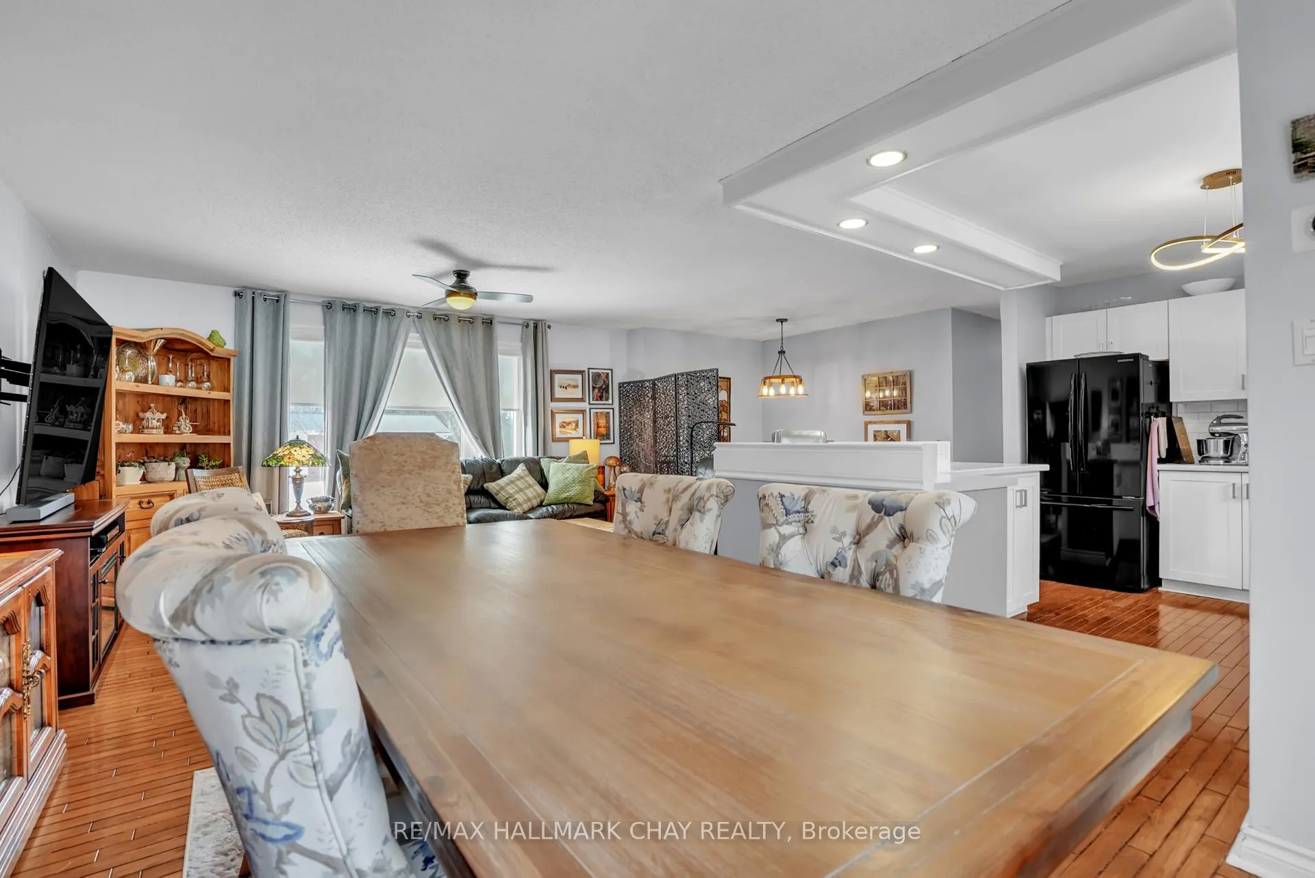 Photo 12 of 8 St Patricks Drive, Springwater, Phelpston — HOMEH