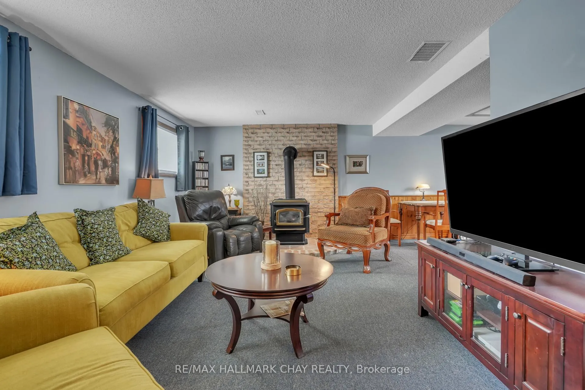 Photo 27 of 8 St Patricks Drive, Springwater, Phelpston — HOMEH