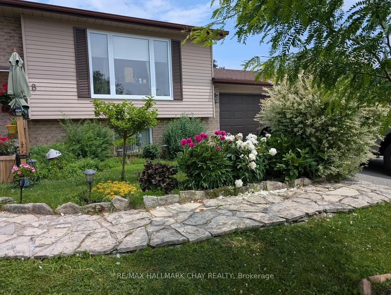 Photo 38 of 8 St Patricks Drive, Springwater, Phelpston — HOMEH