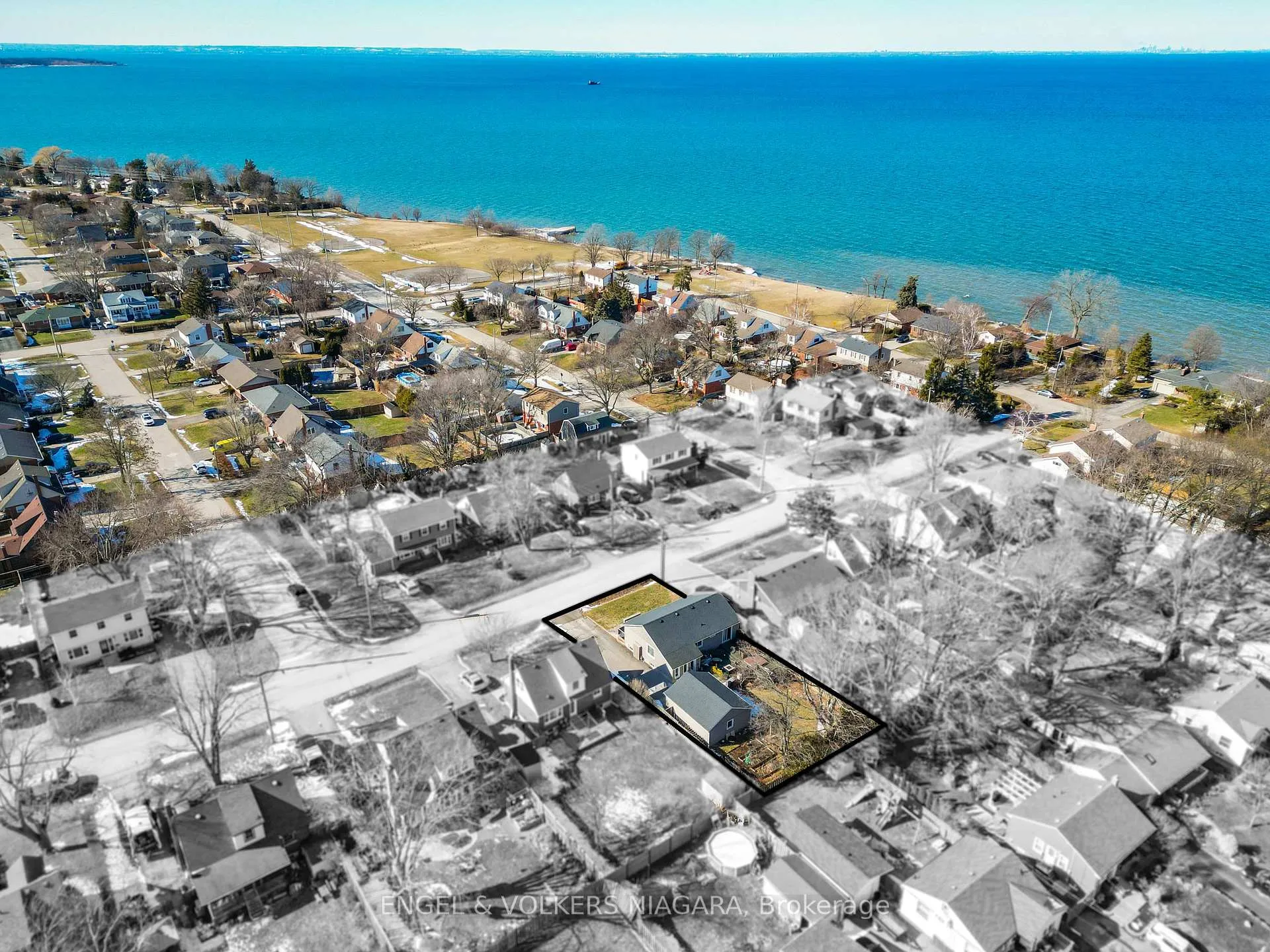 Photo 2 of 70 Stewart Street, Grimsby, Grimsby Beach — HOMEH