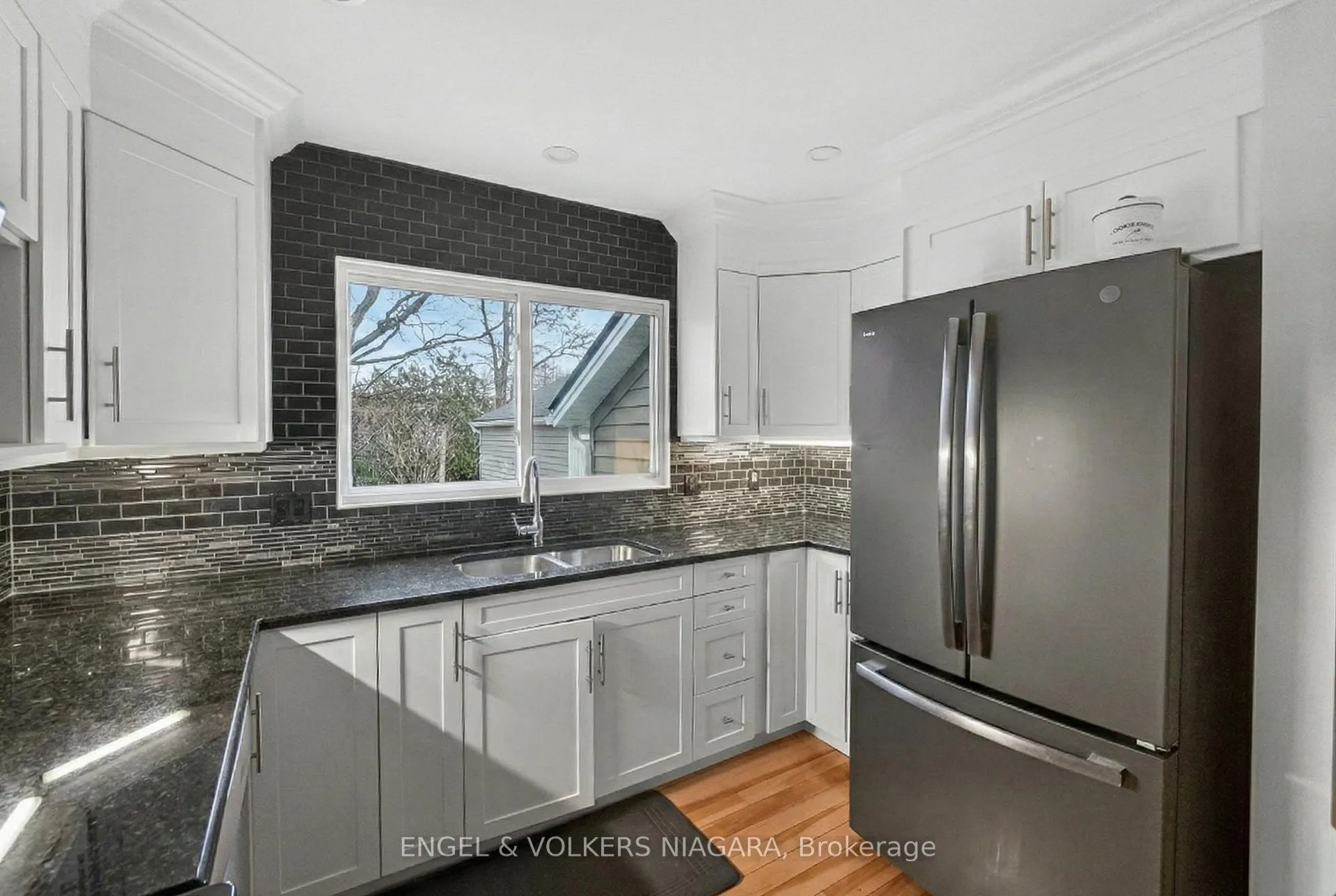 Photo 9 of 70 Stewart Street, Grimsby, Grimsby Beach — HOMEH
