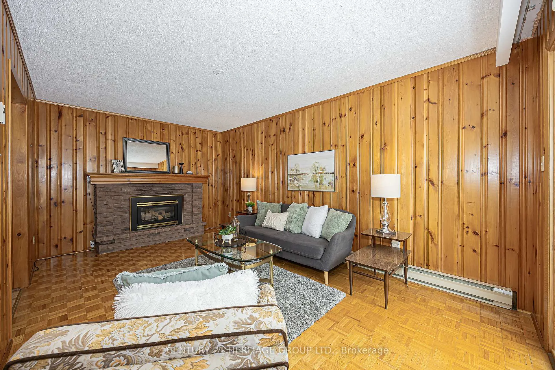 Photo 17 of 62 Fairway Drive, Aurora, Aurora Highlands — HOMEH
