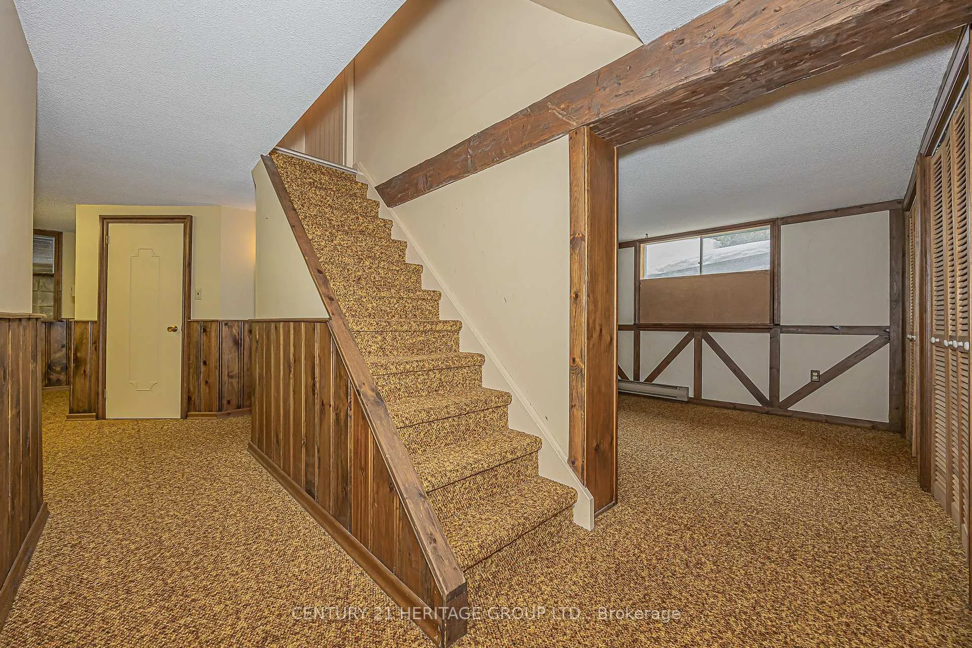 Photo 30 of 62 Fairway Drive, Aurora, Aurora Highlands — HOMEH