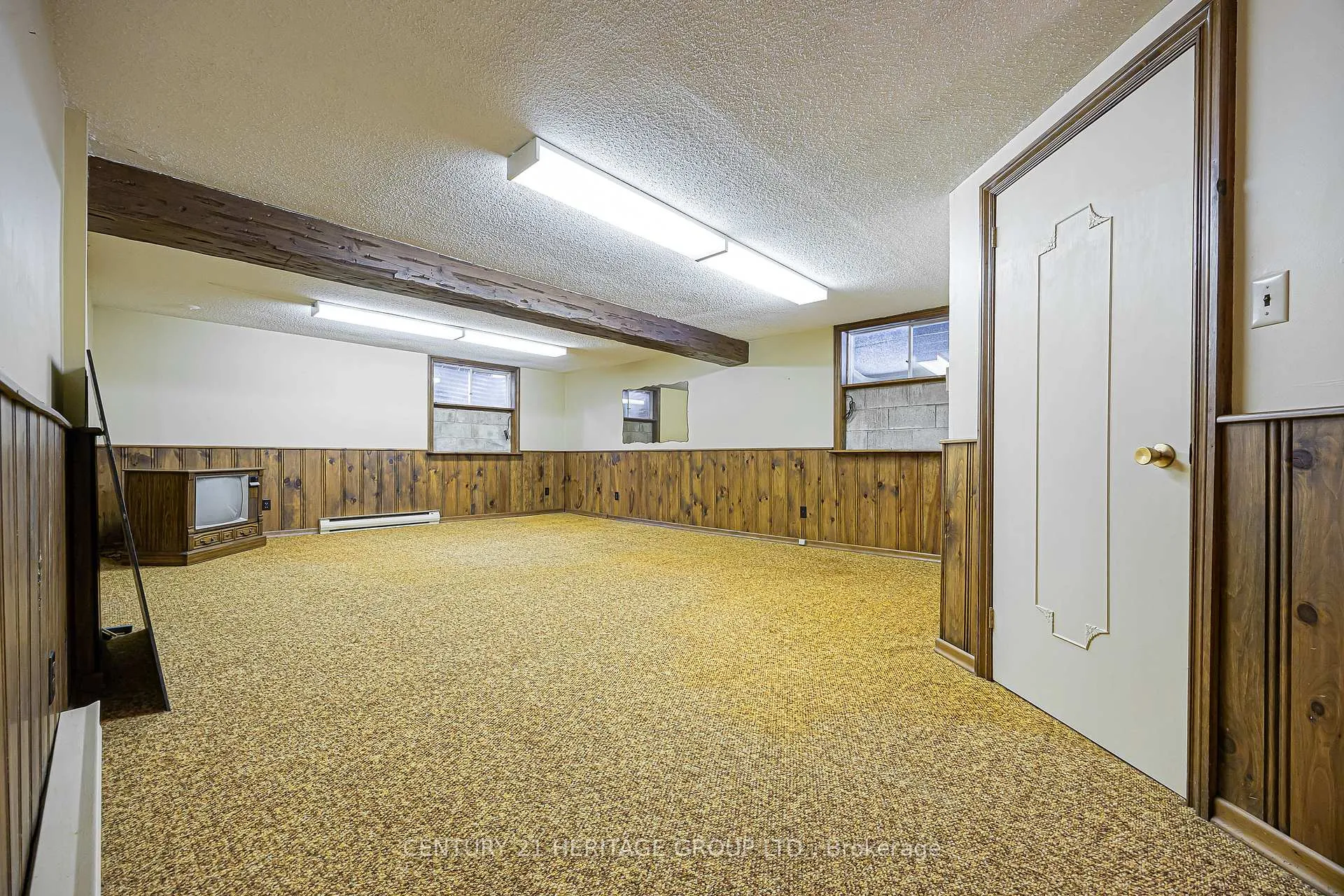 Photo 33 of 62 Fairway Drive, Aurora, Aurora Highlands — HOMEH
