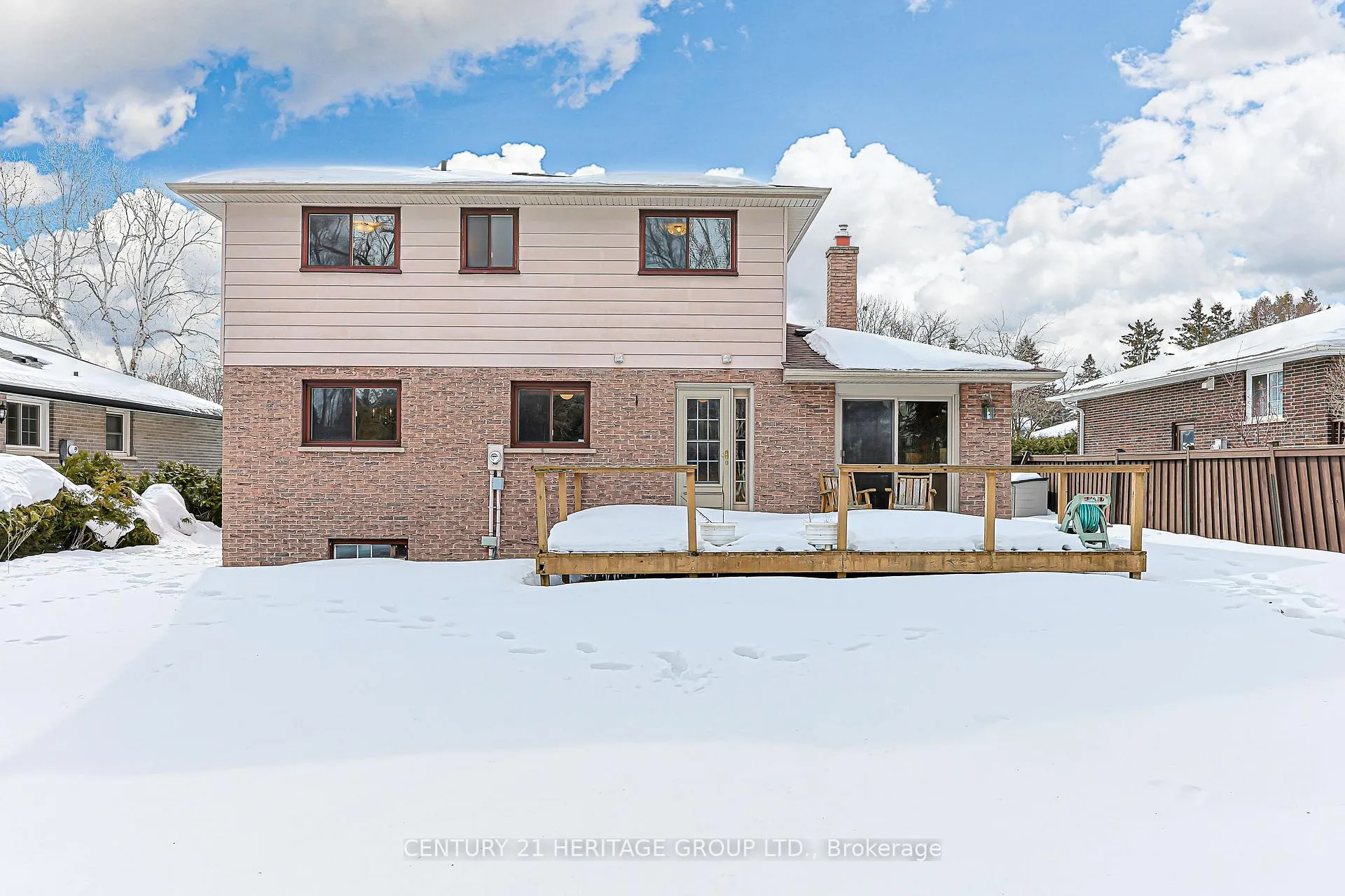 Photo 40 of 62 Fairway Drive, Aurora, Aurora Highlands — HOMEH