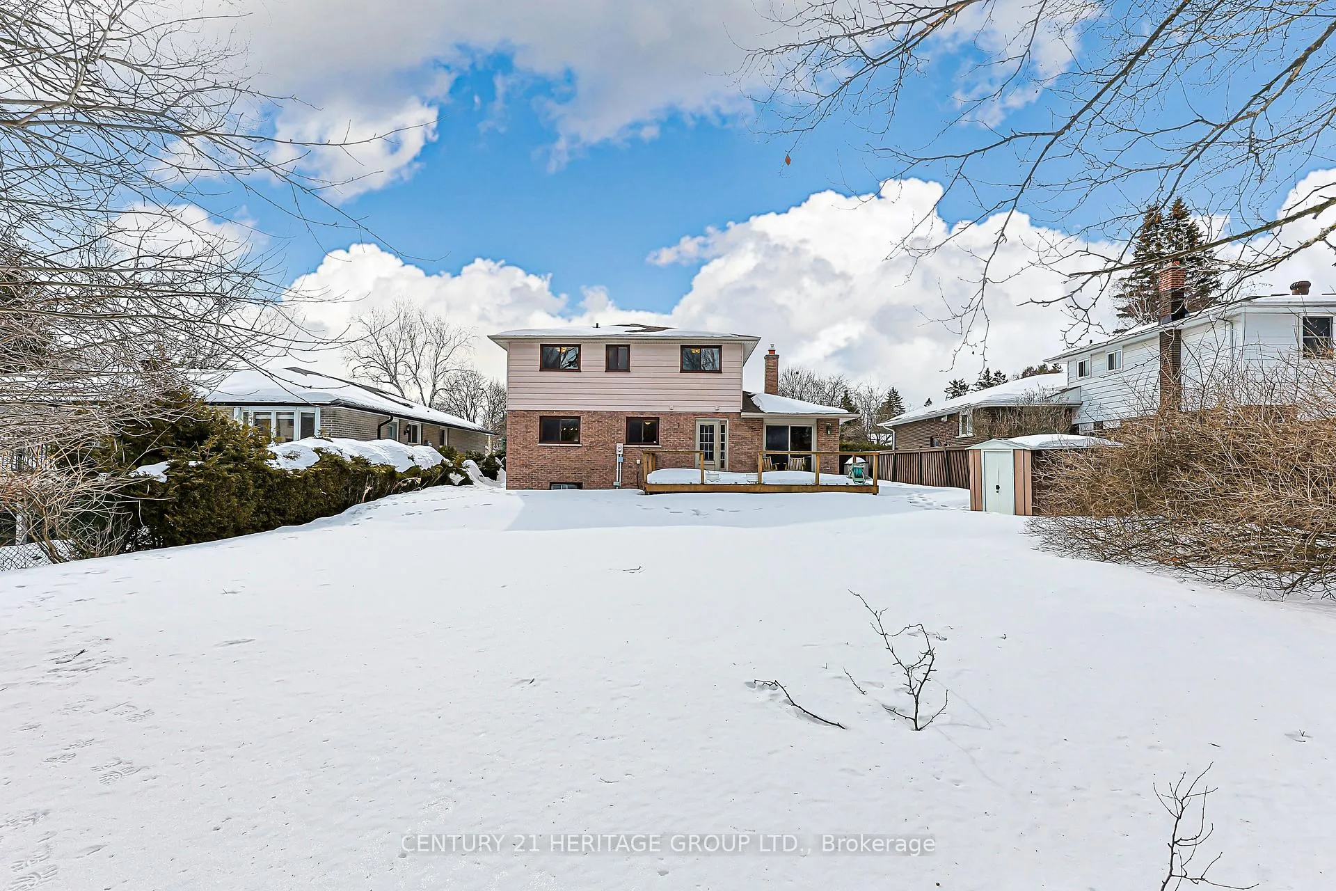 Photo 41 of 62 Fairway Drive, Aurora, Aurora Highlands — HOMEH