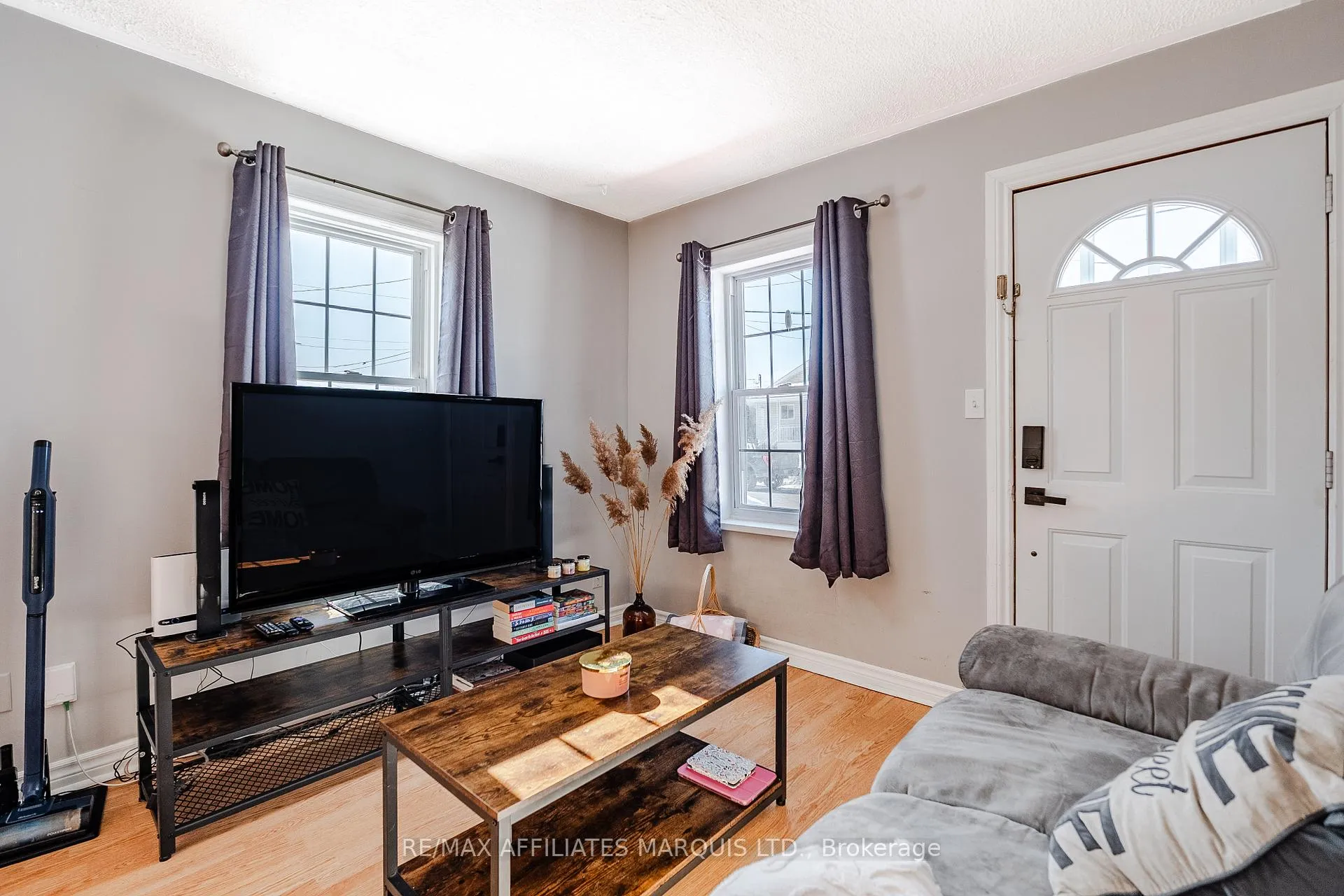 Photo 7 of 931 Adolphus Street, Cornwall — HOMEH