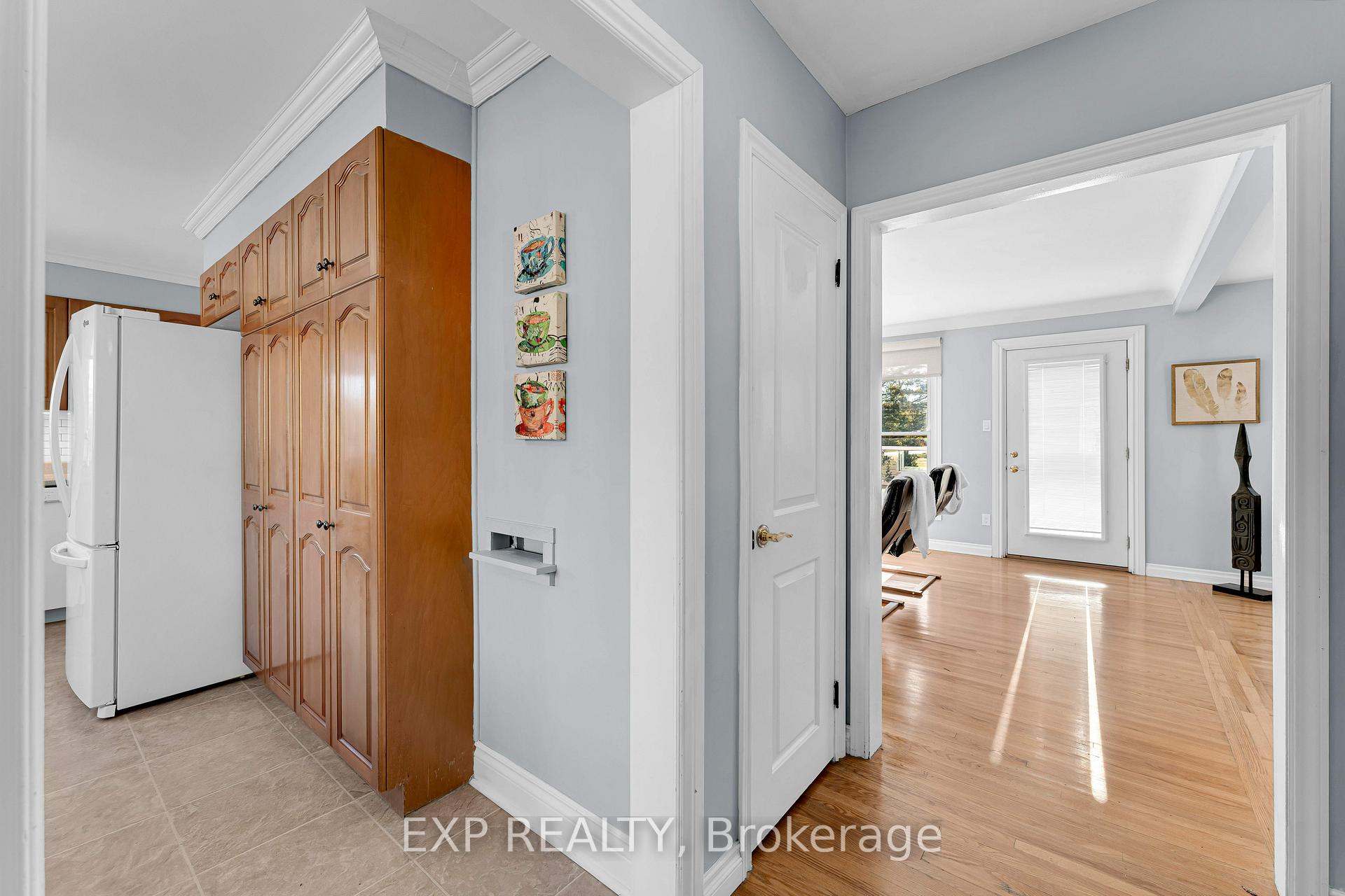 Photo 13 of 450 Coronation Boulevard, Loyalist, Amherstview — HOMEH