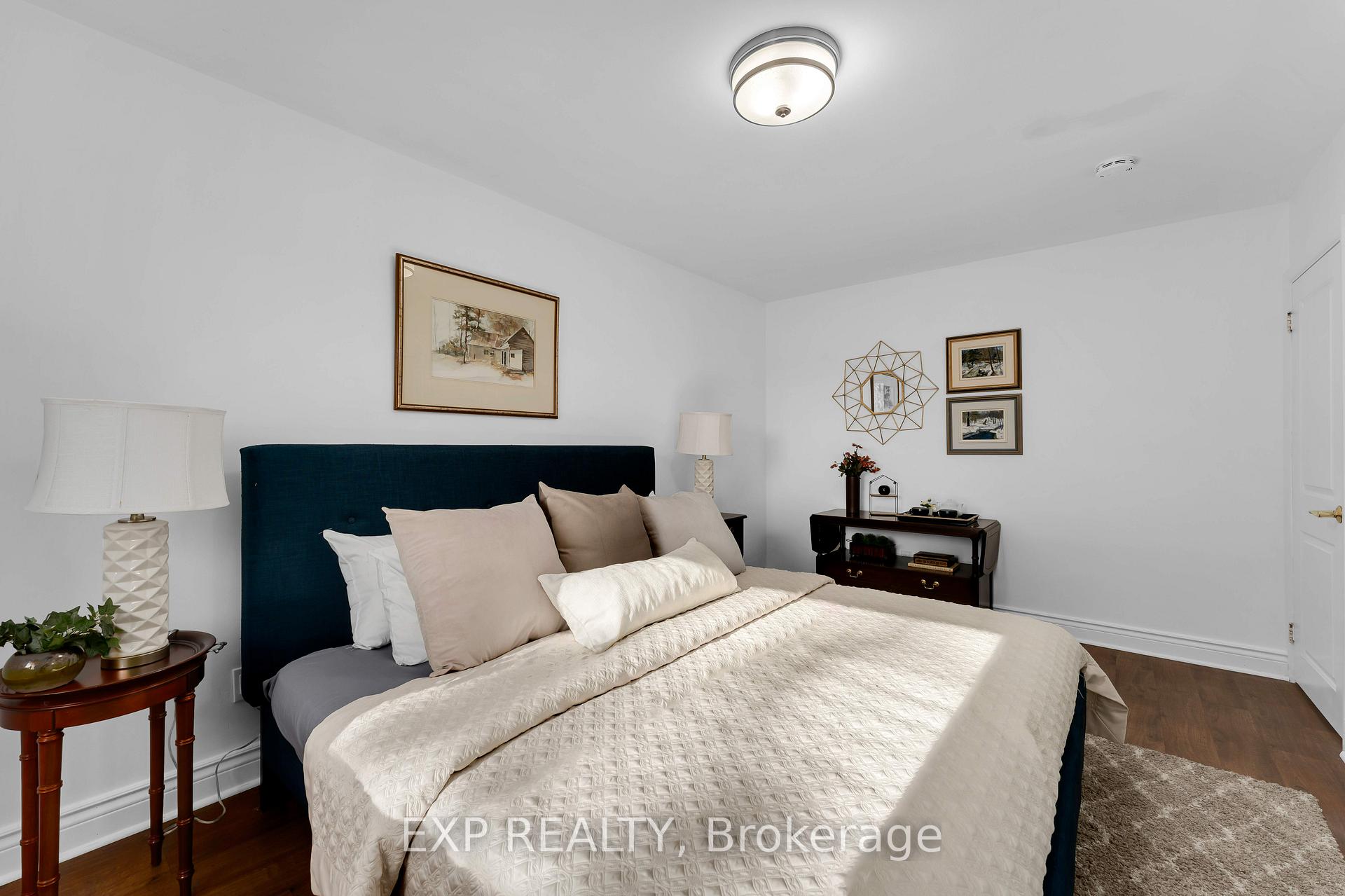 Photo 24 of 450 Coronation Boulevard, Loyalist, Amherstview — HOMEH