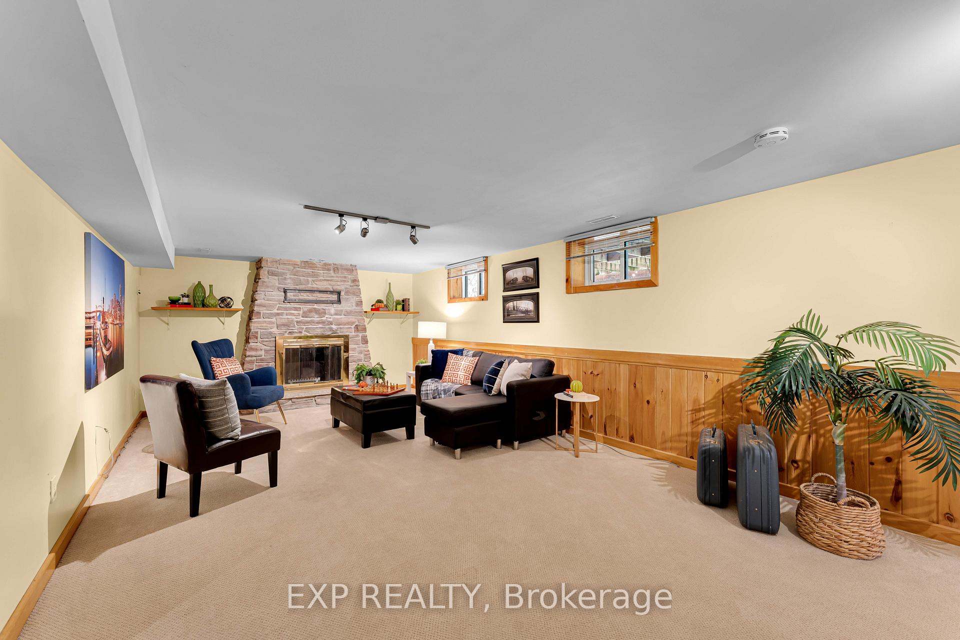 Photo 27 of 450 Coronation Boulevard, Loyalist, Amherstview — HOMEH