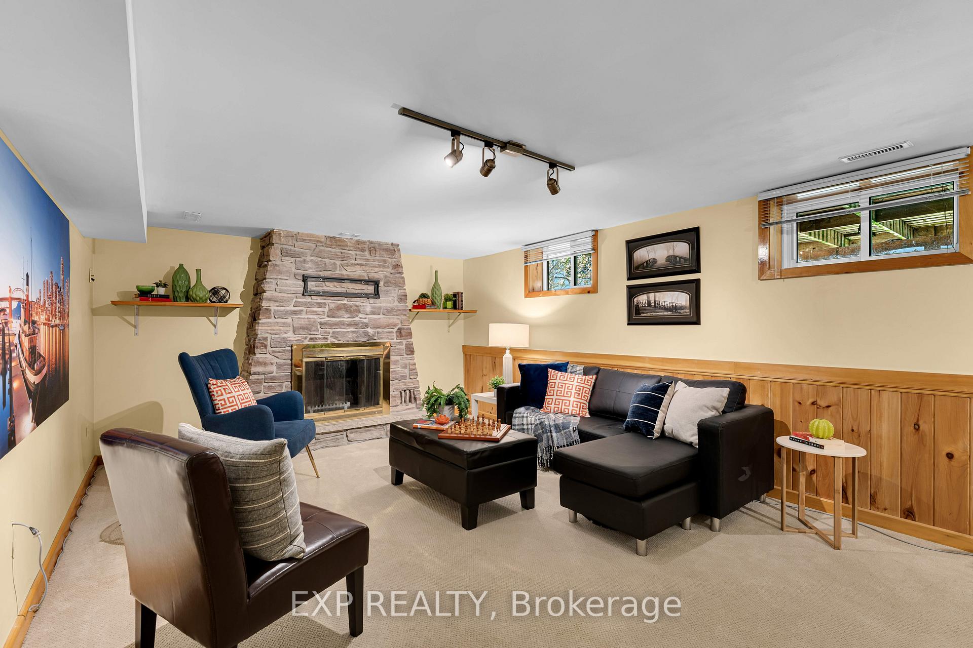 Photo 28 of 450 Coronation Boulevard, Loyalist, Amherstview — HOMEH