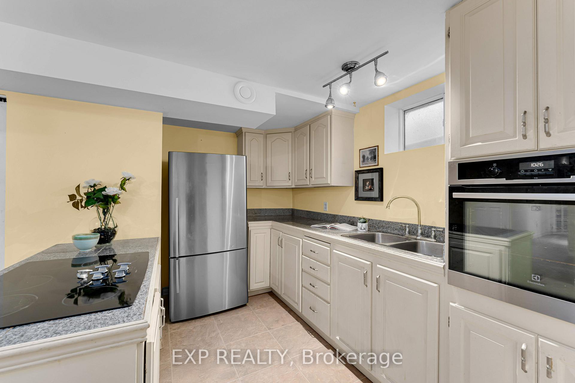 Photo 34 of 450 Coronation Boulevard, Loyalist, Amherstview — HOMEH