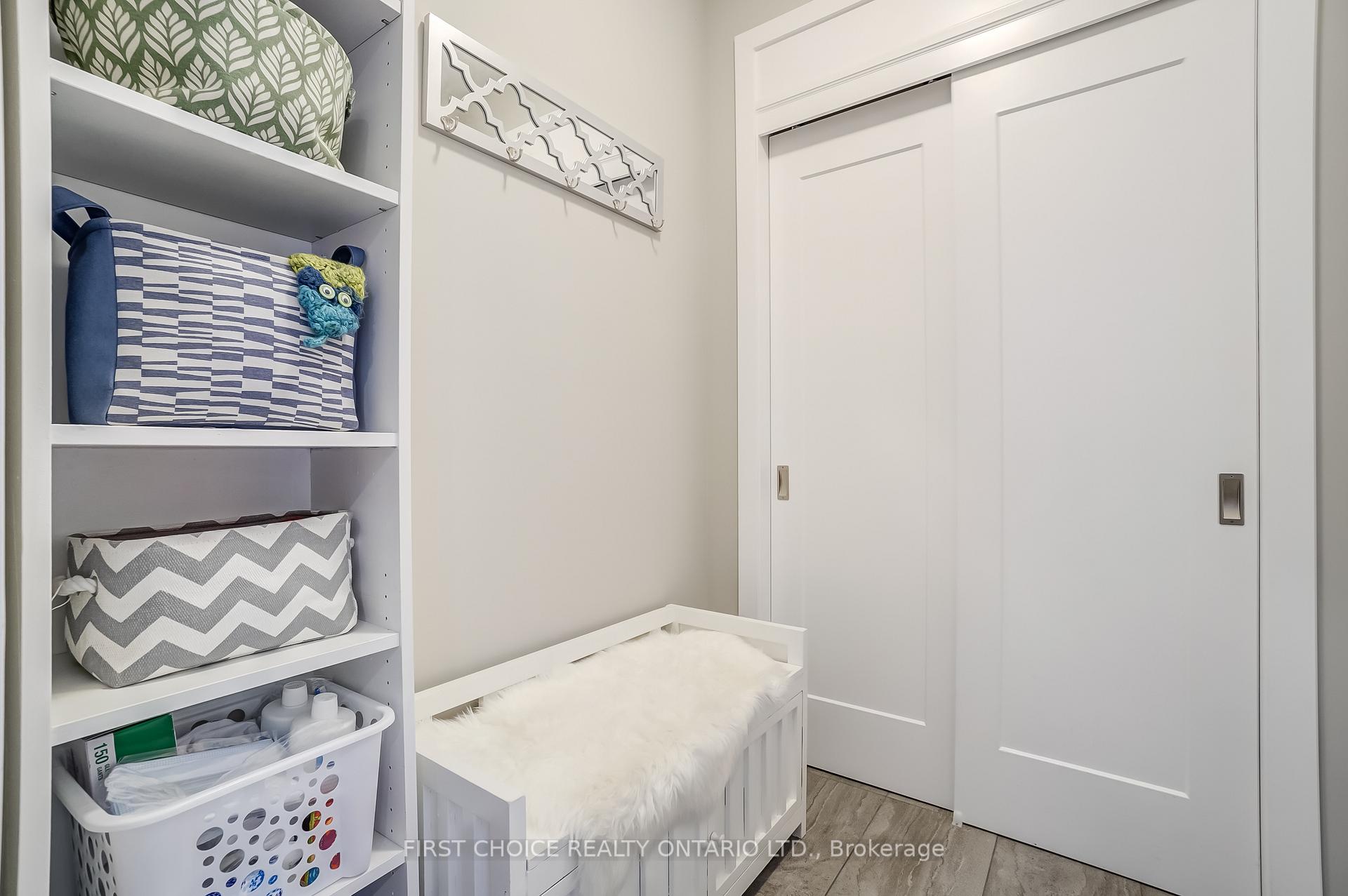 Photo 5 of 271 Avro Circle, Ottawa, CFB Rockcliffe and Area — HOMEH
