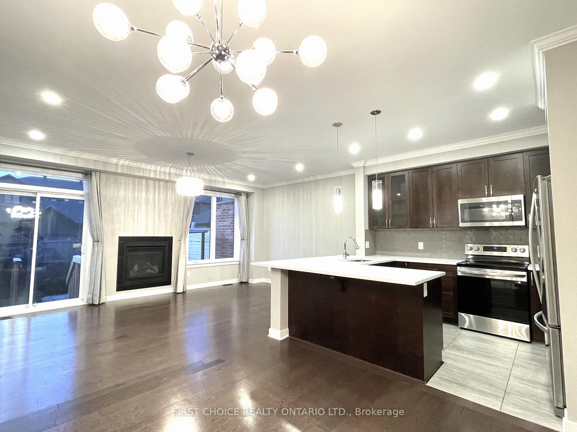 Photo 7 of 271 Avro Circle, Ottawa, CFB Rockcliffe and Area — HOMEH