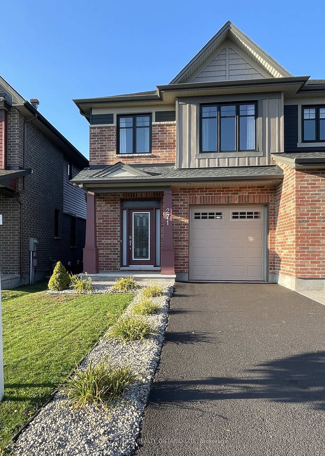 Photo 32 of 271 Avro Circle, Ottawa, CFB Rockcliffe and Area — HOMEH