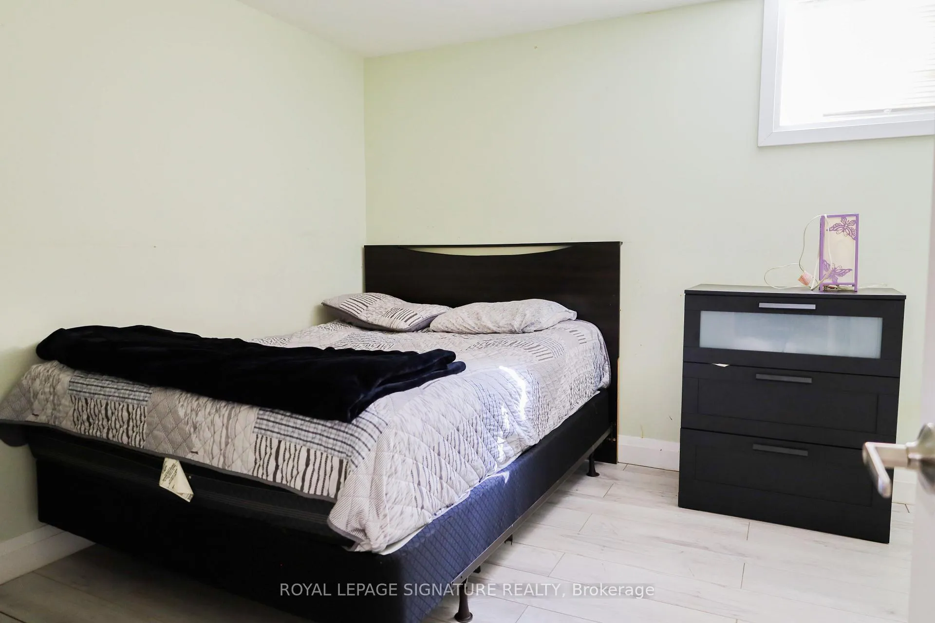 Photo 10 of Unit Basement Apt1, 273 Centre Street, Brampton, Brampton North — HOMEH